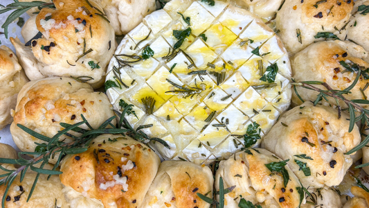 12 Days of Baking: Garlic Bread Wreath with Baked Brie
